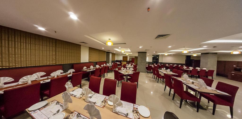 Hotel Saptagiri Гайдарабад Екстер'єр фото